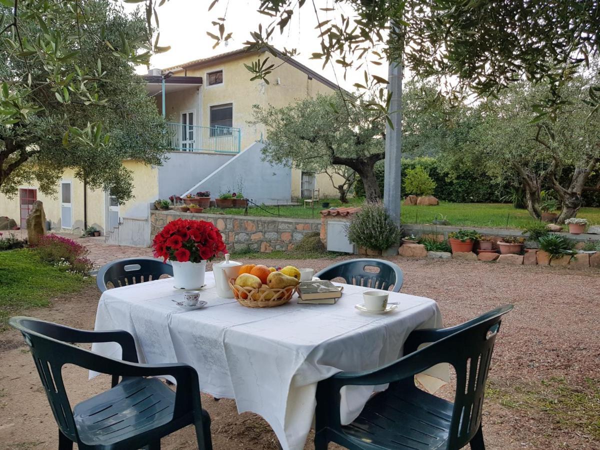 Monte Astili Apartamento Lanusei Exterior foto